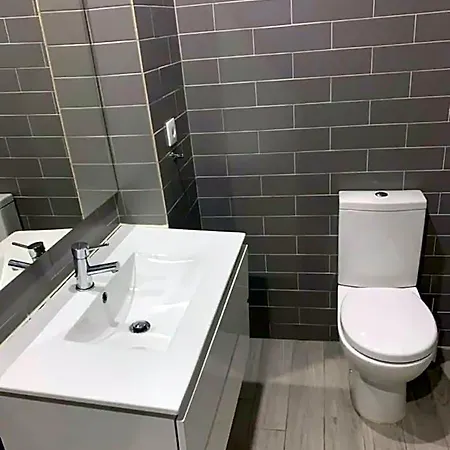 Real Hostel *