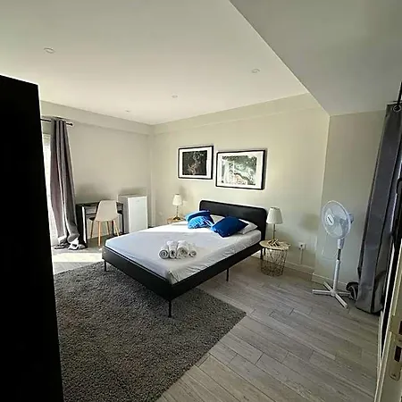 Hostel Real