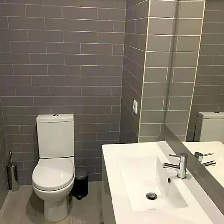 Real Hostel