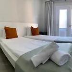 Real Hostel