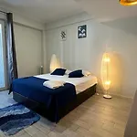 Real Hostel