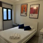 Real Hostel *