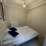 Real Hostel *