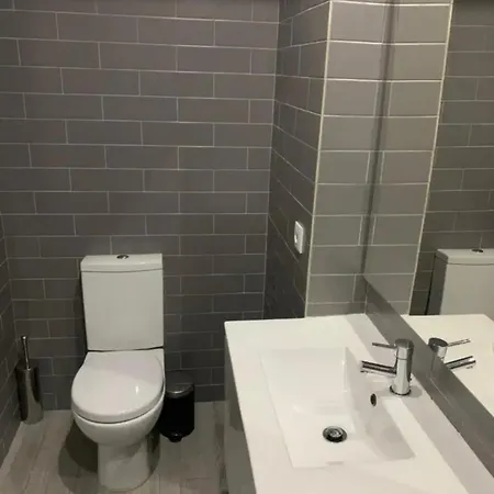Real Hostel *