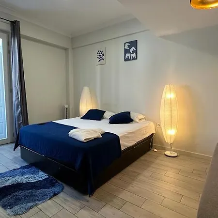 Real Hostel